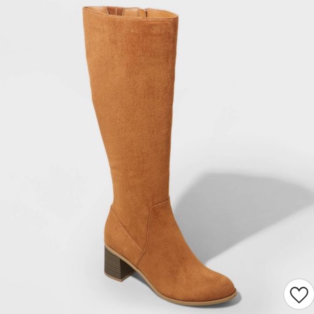 Woman’s chestnut brown Target heeled boots